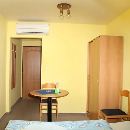 Hotel Mondeo
