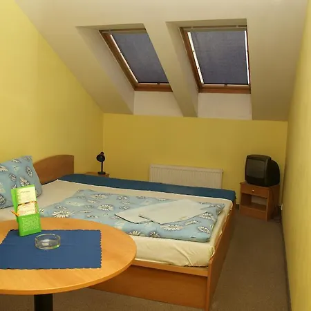 Hotell Mondeo